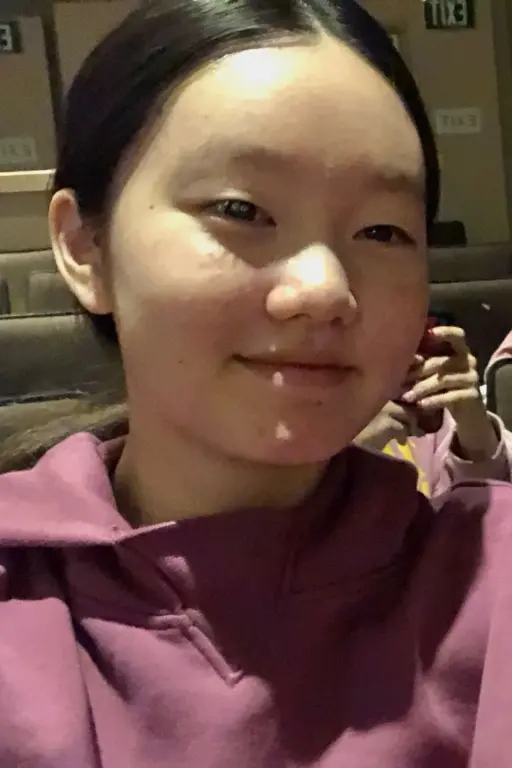 Laren in a busy place.